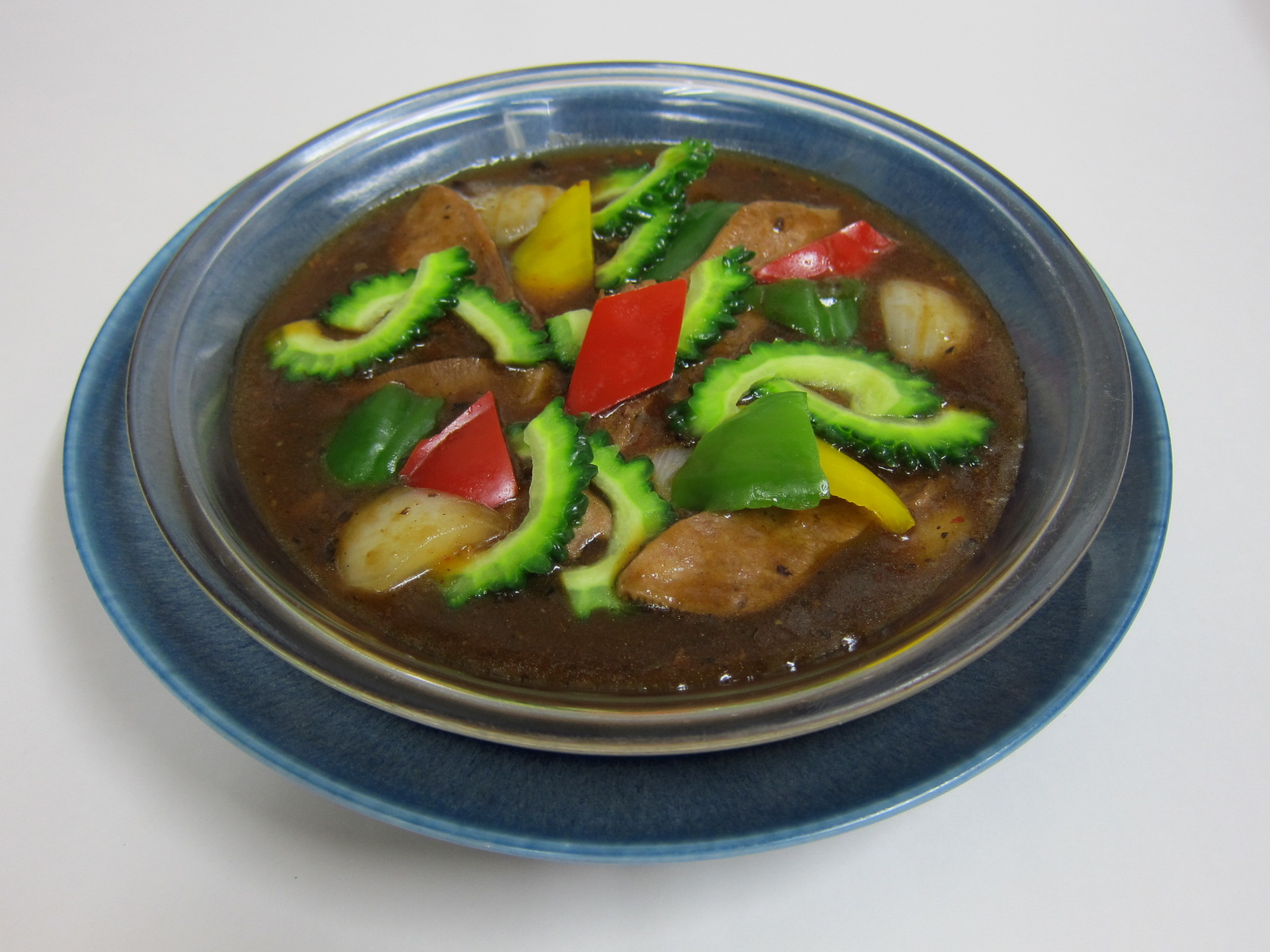牛タンとゴーヤの豆豉(トウチ)炒め